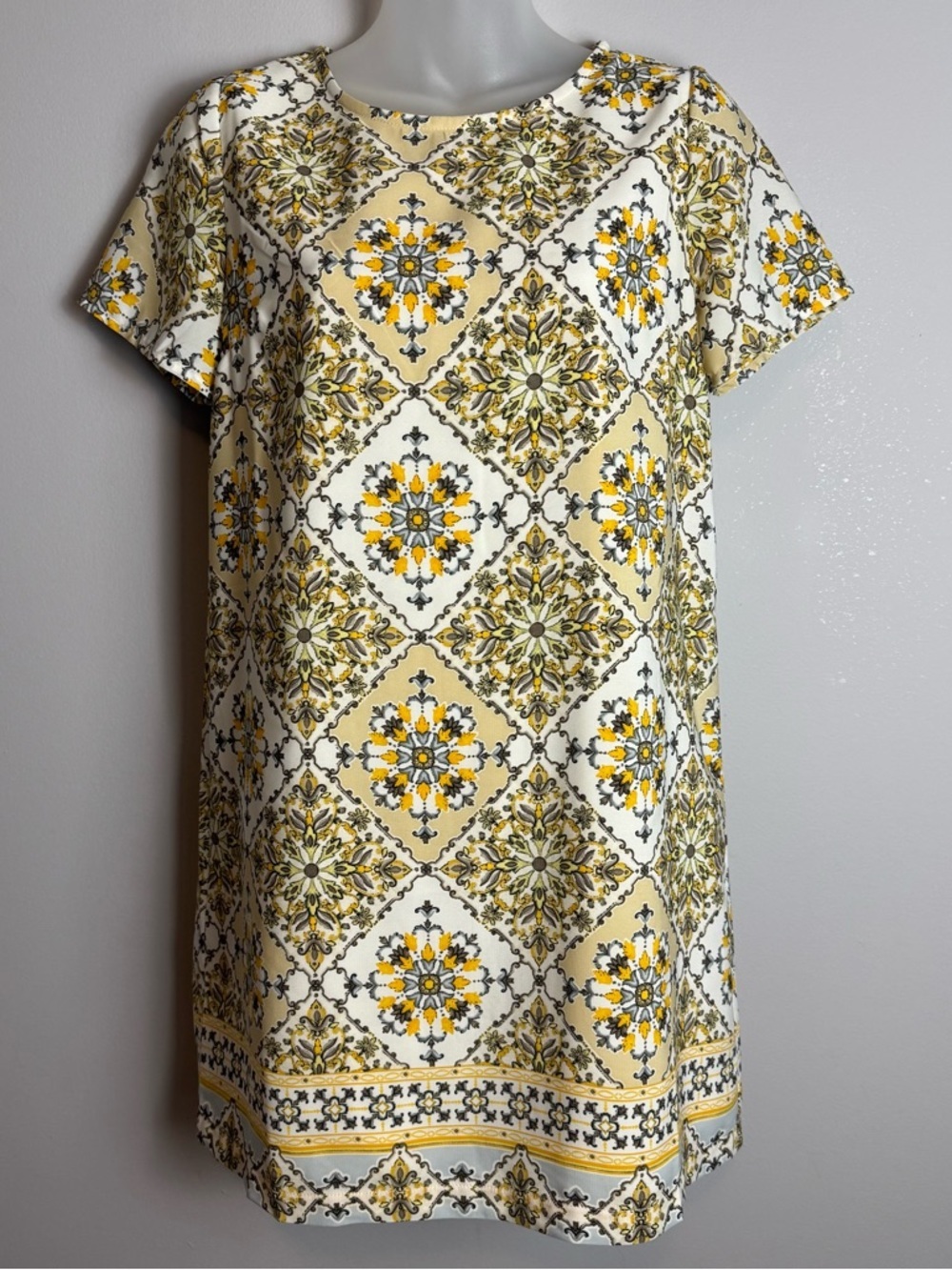 Lulu's Dandy Lion Yellow Printed Mini Shift Dress Size Small - Picture 2 of 10